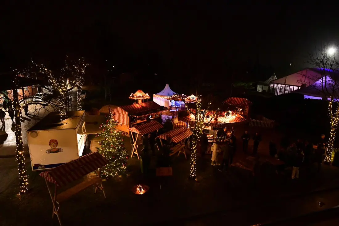 Weihnachtsmarkt auf der Verbandsanlage Elmshorn von oben